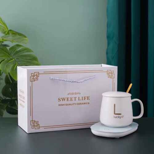 Šolja za kafu sa automatskom grejnom pločom