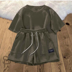 ležerni komplet majica i šorts